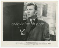 7w390 GOOD DIE YOUNG 8x10 still '54 great close up of Laurence Harvey pointing gun!