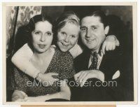 7w433 JACKIE COOPER 6.5x8.5 news photo '30 great portrait of child actor w/mom & 'new' dad!