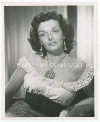 7w438 JANE RUSSELL 8x10 still '50s wearing sexy low-cut dress & cool jewelry by Alexander Kahle!