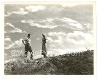 7w639 SERGEANT YORK 8x10 still '41 Gary Cooper & Joan Leslie talk on hillside, Howard Hawks!