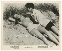 7w767 YOUNG GO WILD 8x10 still '62 sexy bad girl Heidi Bruhl on beach w/Christian Wolff!
