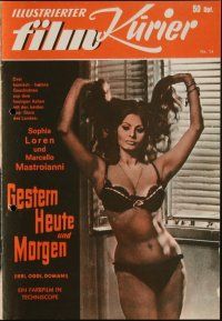 7y493 YESTERDAY, TODAY & TOMORROW German program '64 sexy Sophia Loren, Mastroianni, De Sica