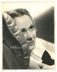 8g184 UNKNOWN ACTRESS deluxe 11x14 still '30s pretty young actress close up sitting in chair!