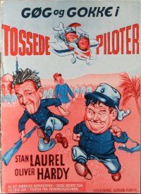 8g351 FLYING DEUCES Danish program '40 great different artwork of Stan Laurel & Oliver Hardy!