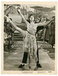 8j029 AMERICAN IN PARIS 8x10 still '51 Gene Kelly & sexy Leslie Caron in dance number!