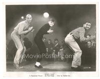 8j358 FUNNY FACE 8x10 still '57 Audrey Hepburn clapping hands between two guys on stage!