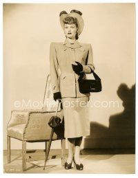 8j603 LUCILLE BALL 7.25x9.5 news photo '40s wearing tailored light beige suit w/black suede shoes!