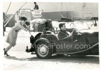 8j941 TWO FOR THE ROAD German 6x8.5 news photo '67 Audrey Hepburn pushes Albert Finney in car!