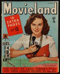 8s183 MOVIELAND magazine October 1943 portrait of sexy Paulette Goddard with radio microphone!