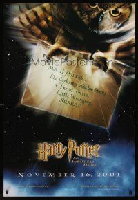 8z012 HARRY POTTER & THE PHILOSOPHER'S STONE teaser DS 1sh '01 Hedwig the owl carrying THE letter!