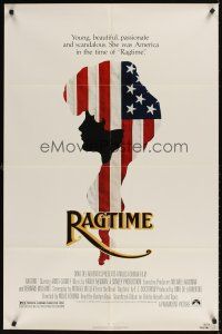 9c656 RAGTIME 1sh '81 James Cagney, cool patriotic American flag art, directed by Milos Forman!