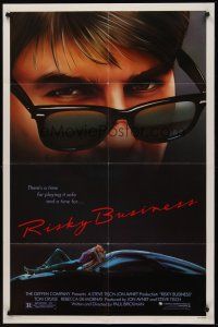 9c691 RISKY BUSINESS 1sh '83 classic close up artwork image of Tom Cruise in cool shades!