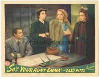 9d814 SO'S YOUR AUNT EMMA LC '42 Tristram Coffin, Gwen Kenyon & woman stare at Zasu Pitts with gun!