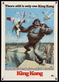 9w427 KING KONG teaser special 17x24 '76 John Berkey art of BIG Ape on the Twin Towers!