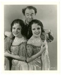 1c020 FREAKS 8x10 still '32 Tod Browning classic, close up of Roscoe Ates & The Hilton Sisters!