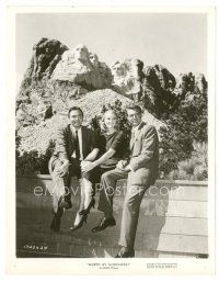 1m485 NORTH BY NORTHWEST candid 8x10 still '59 Cary Grant, Saint & James Mason by Mt. Rushmore!