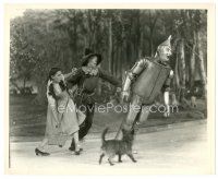 1m735 WIZARD OF OZ 8x10 still R55 Judy Garland & Ray Bolger catch falling Jack Haley, Toto too!