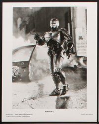 1x937 ROBOCOP 2 presskit w/ 10 stills '90 cyborg policeman Peter Weller, sci-fi sequel!