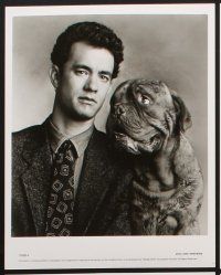 1x980 TURNER & HOOCH presskit w/ 16 stills '89 great images of Tom Hanks & grungy dog!