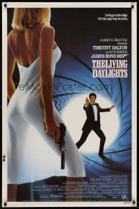 2c397 LIVING DAYLIGHTS int'l 1sh '87 Timothy Dalton as James Bond & sexy Maryam d'Abo with gun!