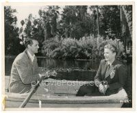 2s657 NOTORIOUS candid 8x10 still '46 Cary Grant & Ingrid Bergman relaxing in rowboat by Longet!