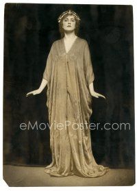3c618 MAXINE ELLIOT 7x9.5 still '13 full-length portrait of the actress wearing cool costume!