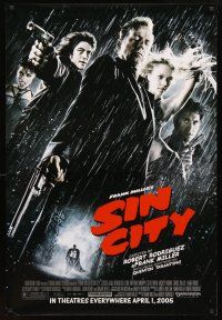 3f698 SIN CITY advance 1sh '05 graphic novel by Frank Miller, cool image of Bruce Willis & cast