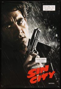 3f702 SIN CITY teaser 1sh '05 graphic novel by Frank Miller, cool image of Clive Owen as Dwight!