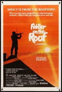3g237 FIDDLER ON THE ROOF 1sh R79 different silhouette image of Topol & fiddle!