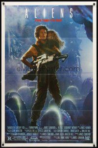 3t057 ALIENS 1sh '86 James Cameron, Signourney Weaver as Ripley, this time it's war!