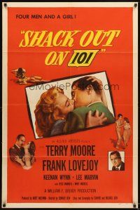 4c790 SHACK OUT ON 101 1sh '56 Terry Moore & Lee Marvin on the shady side of the highway!