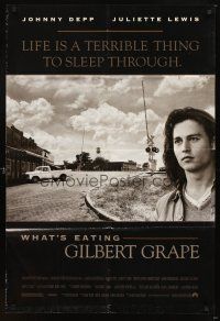 4c968 WHAT'S EATING GILBERT GRAPE 1sh '93 huge close up of Johnny Depp in small town!