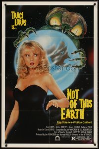 4m621 NOT OF THIS EARTH 1sh '88 sexy Traci Lords, artwork of creepy bug-eyed alien!