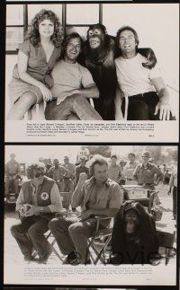 4p268 EVERY WHICH WAY BUT LOOSE presskit w/ 7 stills '78 Clint Eastwood & Clyde the orangutan!