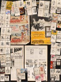4r208 LOT OF 80 CUT & UNCUT PRESSBOOKS '36 - '78 great advertising images for a variety of movies