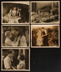 4r196 LOT OF 5 UNKNOWN DELUXE GERMAN STILLS '20s great romantic close up images!