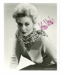 5a795 KIM NOVAK signed 8x10 REPRO still '80s great sexy close up in tight sweater & scarf!