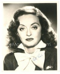 5a446 BETTE DAVIS signed deluxe 8x10 still '50s head & shoulders portrait of the great actress!