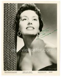 5a474 CYD CHARISSE signed 8x10 still '54 close up in sexy low-cut dress from Deep In My Heart!