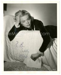 5a488 DOROTHY MCGUIRE signed deluxe 8x10 still '51 worried after reading letter in The Invitation!