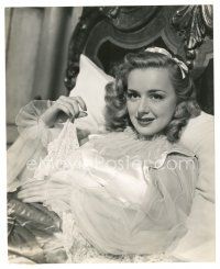 5d151 ANNE SHIRLEY 7x8.75 still '41 great close up wearing nightgown in bed by John Miehle!