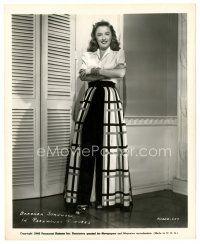 5d167 BARBARA STANWYCK 8x10 still '46 wardrobe test shot in great skirt with her arms crossed!