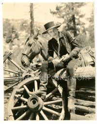 5d242 CISCO KID 7.5x9.5 still '31 great close up of Warner Baxter whittling & sitting on fence!