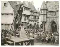 5d458 HUNCHBACK OF NOTRE DAME 7x9 key book still '39 Maureen O'Hara about to be hanged!
