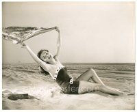 5d544 KATHLEEN CROWLEY 8x10 still '50s great full-length windswept portrait in swimsuit on beach!