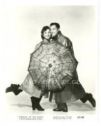 5d848 SINGIN' IN THE RAIN 8x10 still '52 Gene Kelly & Debbie Reynolds dancing with umbrella!