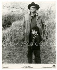5d937 TRUE GRIT candid 7.75x9.75 still '69 full-length John Wayne in costume with his son Ethan!