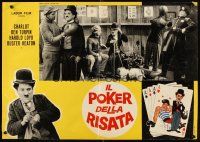 5f618 IL POKER DELLA RISATA Italian photobusta '67 Charlie Chaplin, cool poker hand border art!