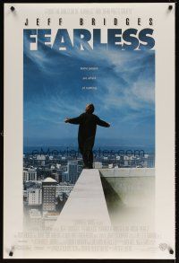 5w303 FEARLESS DS 1sh '93 Peter Weir directed, Jeff Bridges standing on edge of building rooftop!
