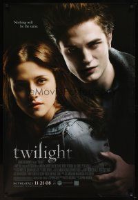 5w758 TWILIGHT advance DS 1sh '08 close up of Kristen Stewart & sparkly vampire Robert Pattinson!